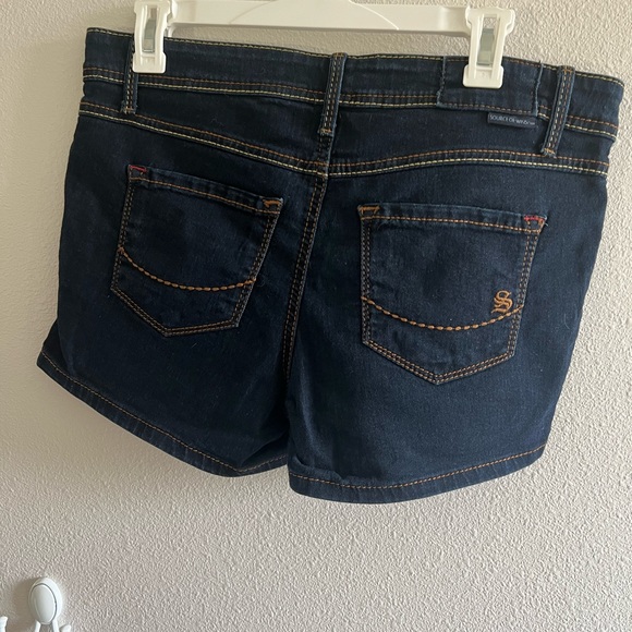 Source of Wisdom short -like new - Picture 3 of 5